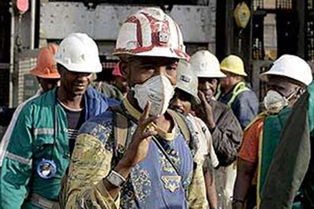 В Гане на шахте затопило 75 нелегальных золотоискателей