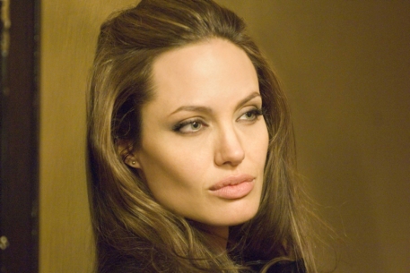 Анджелина Джоли снимет фильм про войну в Боснии