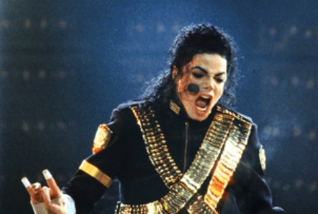 Полиция допросит 30 врачей о смерти Майкла Джексона