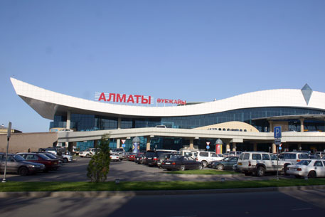 Аэропорт Алматы за первое полугодие потерял 7,7 миллиона долларов