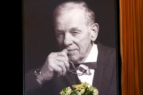 Ограбили квартиру вдовы актера из фильма "Ошибка резидента"