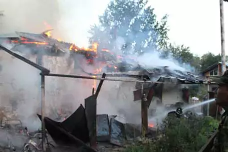 В Алматы при пожаре в частном доме погибли пять человек