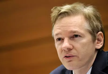 Ассанж согласился переехать в Бразилию