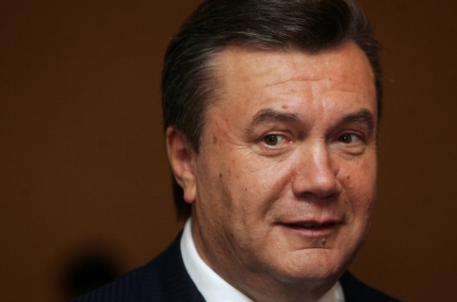 Тимошенко поздравила Януковича с 60-летием