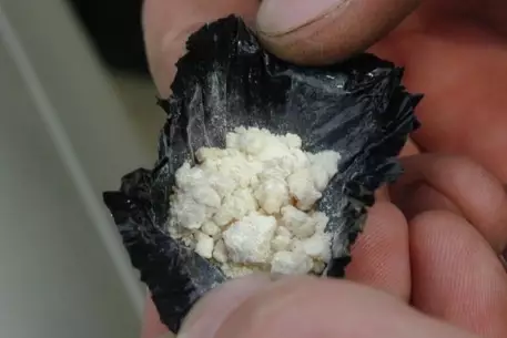 В Актобе у учителя начальной военной подготовки нашли героин