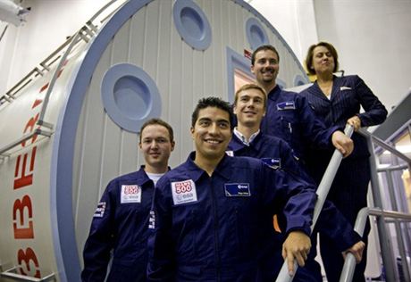 Участники эксперимента "Марс-500" "покинули" Красную планету