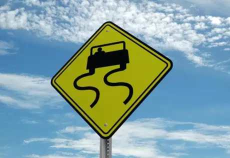 В Перу автобус рухнул в горную реку