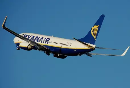 Ryanair введет плату за бортовые туалеты
