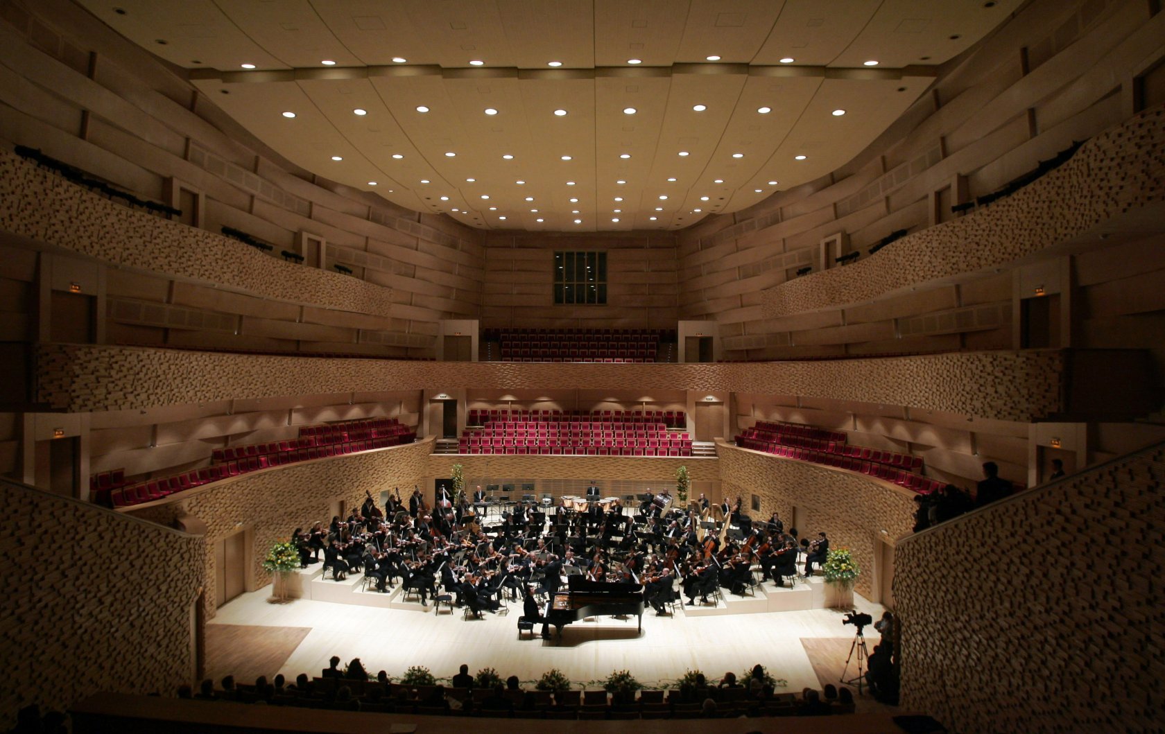 Мариинский театр концертные залы. Мариинский театр Холл. Mariinsky Theatre Concert. Концерт Холл Мариинского театра. Кз государственного академического Мариинского театра.