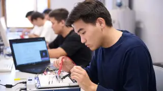 КБТУ выпустил более 10 000 высококвалифицированных специалистов