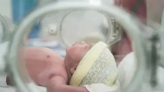 “500 граммов - уже человек“. Как в Казахстане бьются за жизни маленьких торопыжек