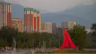 Местами красиво, местами опасно. Как выглядит Сайран после реконструкции