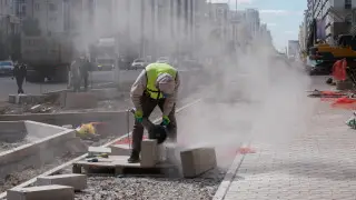 Уже не гетто, но всё ещё стройка. Как продвигается вечный ремонт на Бухар Жырау в Астане