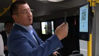 Министры в телефонах, акимы в объятиях счастья. Чем запомнились казахстанские чиновники на этой неделе