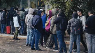 Понаоставшиеся. Как в Казахстане россиянам, которые приехали три года назад