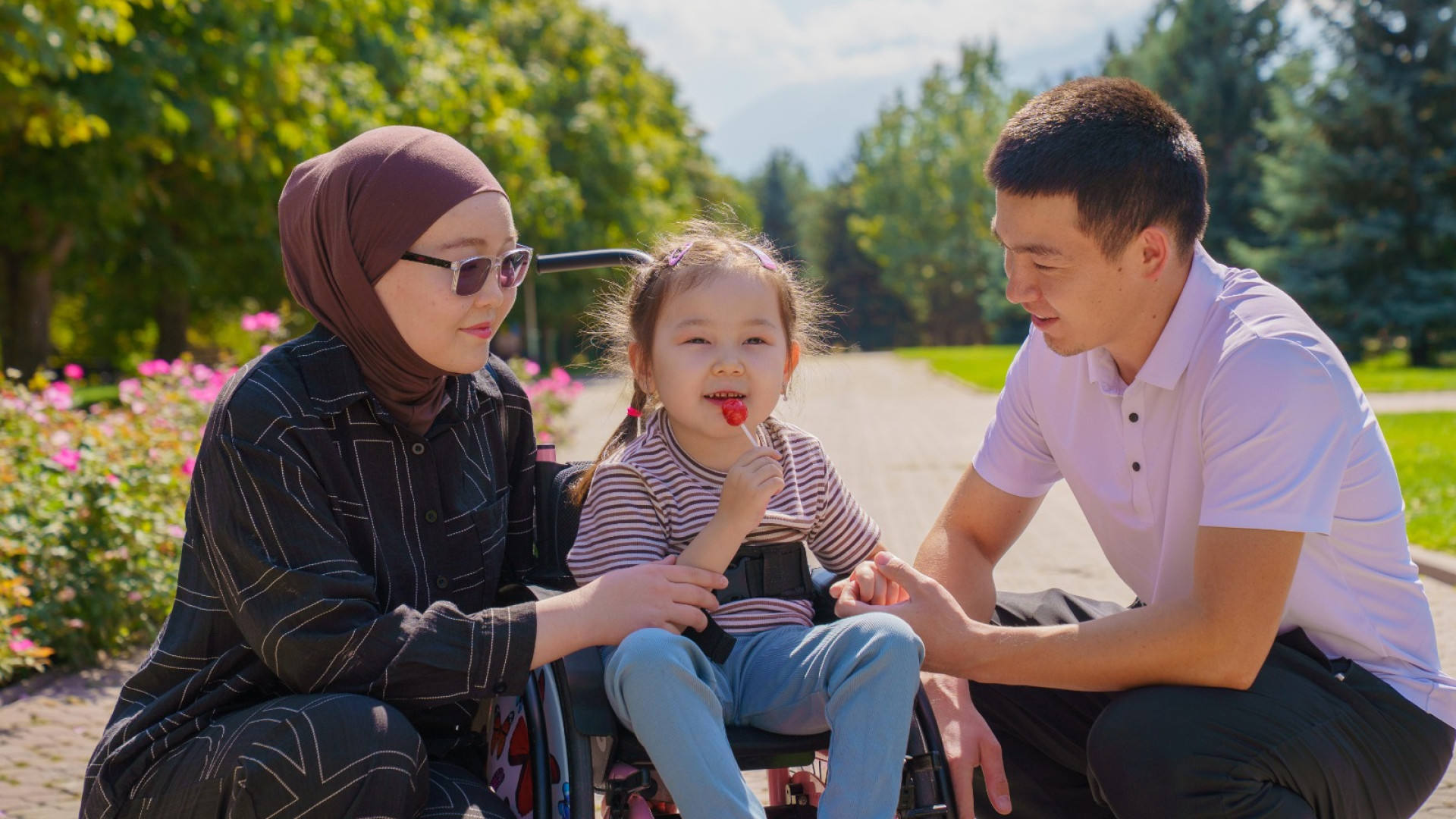 “Когда я буду ходить?“: казахстанцы смогут бесплатно пройти тест на “смайликов“