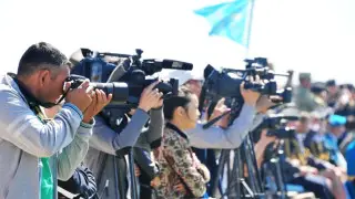 Теперь каждый может заблокировать СМИ. Как алгоритмы соцсетей “выключают“ казахстанский медиарынок