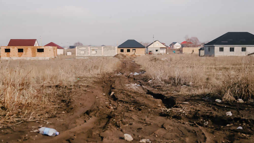 “Всё, что угодно, лишь бы не ипотека в Алматы“: горожане переезжают на дачи