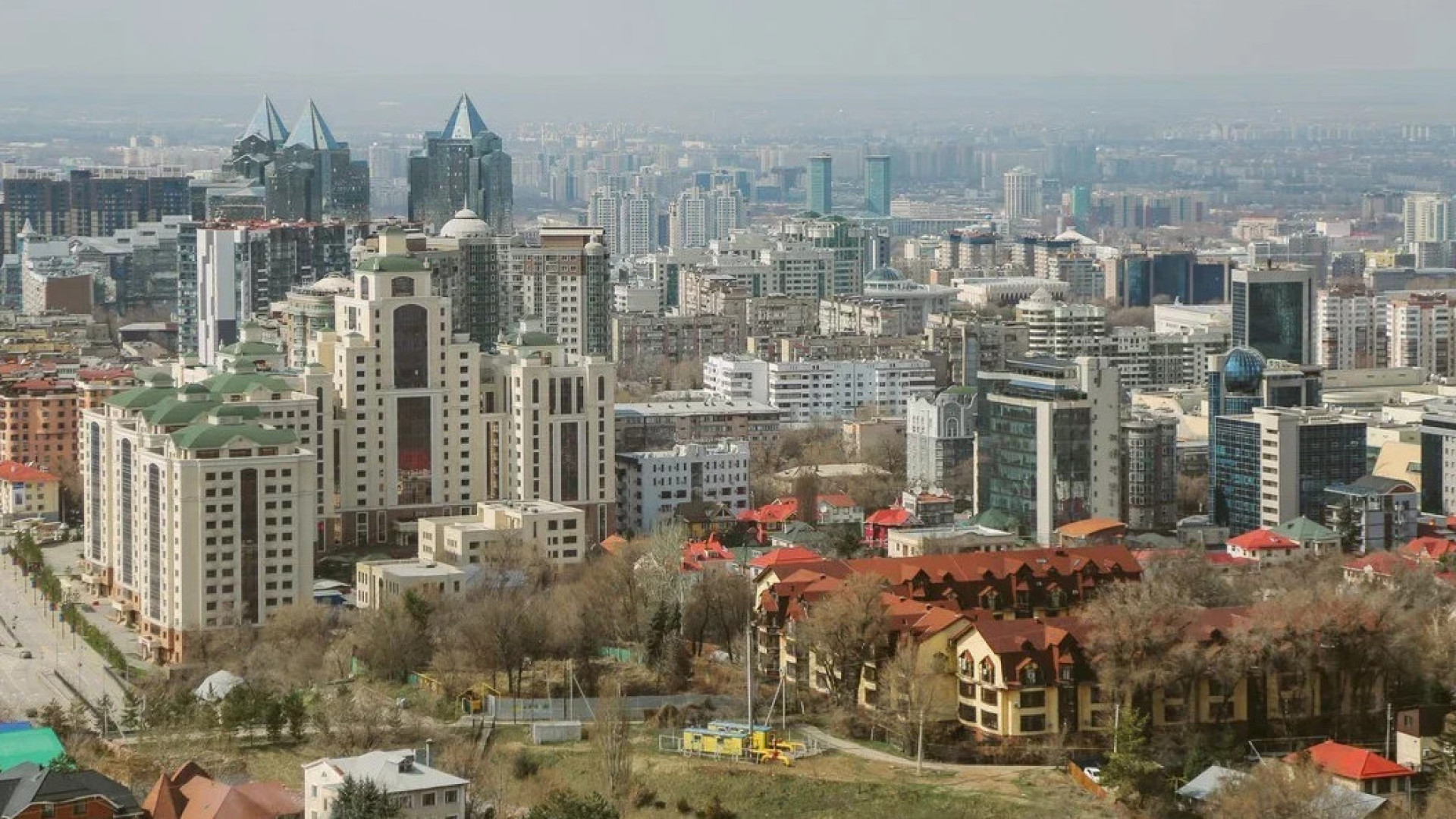 Квартиры за 600 тысяч тенге и за 65 миллиардов. Мы изучили разброс цен на жильё в Казахстане