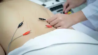 “Чудом выжил“. Житель Актау полгода ждёт справедливости и итогов проверки после иглотерапии