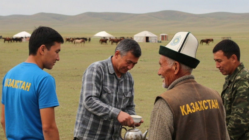 ЖИ көмегімен жасалған