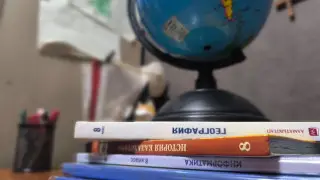 Бұл жолы қатесіз бола ма? Қазақстанда мектеп оқулықтары төртінші рет қайта жазылады