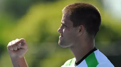 Южному понадобилось пять сетов для выхода в третий круг Australian Open