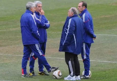 "Французский скандал" в ЮАР расследует специальная комиссия