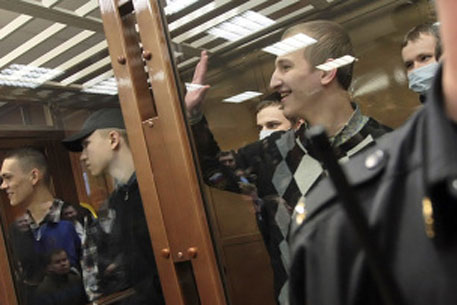 Четверо московских скинхедов получили до девяти лет заключения