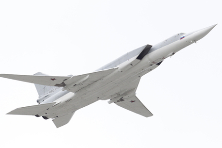Два самолета ВВС России Ту-160 пролетят 18 тысяч километров