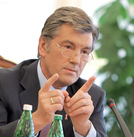 Партия Ющенко требует запретить двуязычие
