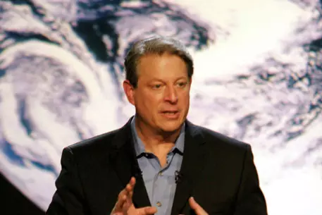 Альберта Гора обвинили в лицемерии и корысти