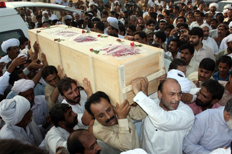 Следователи связали убийство Беназир Бхутто с "Талибаном"