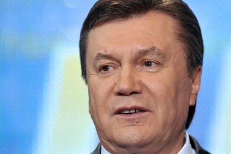 Януковича призвали отказаться от благословения патриарха Кирилла