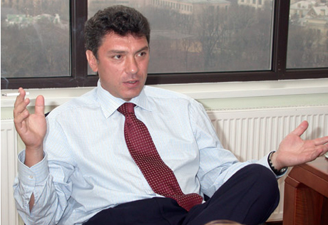 Немцов назвал "Молодую гвардию" негодяями