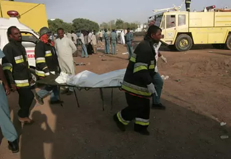 При крушении самолета в Судане погибли 15 человек