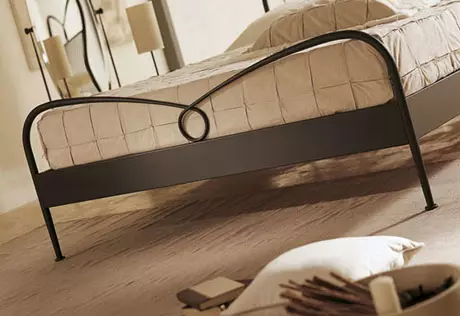 Дело "о скрипящей кровати"