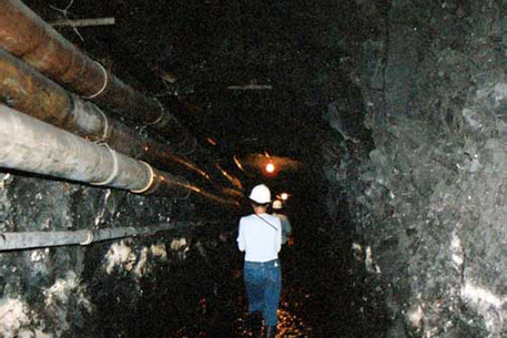Семь человек погибли при обрушении на шахте в Венесуэле