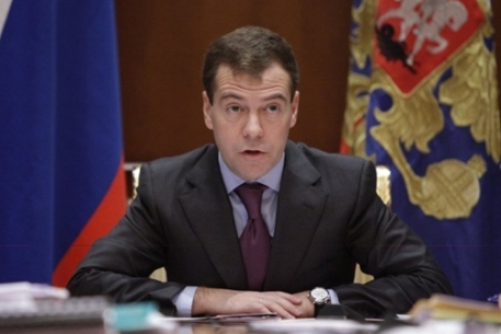 Медведев заменил военные округа на объединенные командования