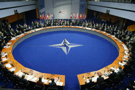 НАТО и Россия возобновят сотрудничество в военной области