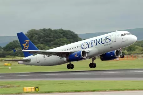 В Греции звонок телефонного террориста задержал самолет 