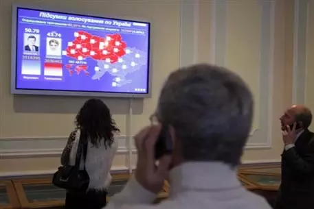 Отрыв Януковича от Тимошенко достиг 3,47 процента