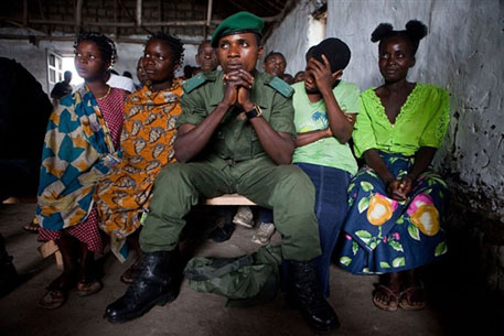 В Конго повстанцы изнасиловали целую деревню