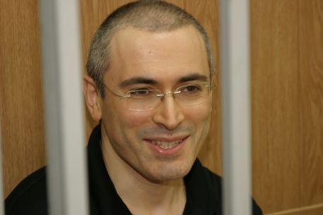 Срок заключения Ходорковскому и Лебедеву продлили до 17 ноября