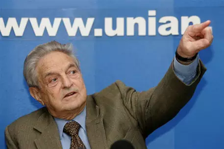 Сорос вступился за высылаемых из Франции цыган