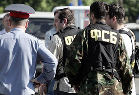 В Дагестане взорвали автомобиль главы районного УФСБ