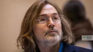 Разговоры о самой популярной скульптуре Астаны