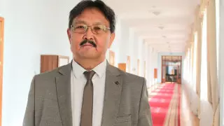 О новом алфавите, апострофах и S'yg'ys Qazaqstan