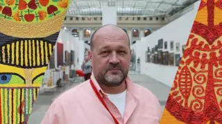 "В Казахстане я был русский, а здесь нерусский". Как в Москве живется художнику с псевдонимом Шеге