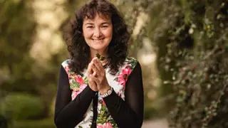 Пора отказаться от суррогата эмоций